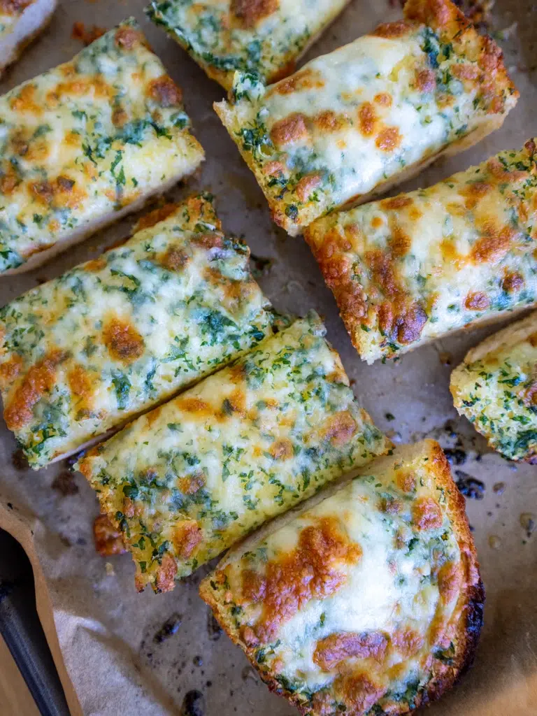 5 Minute Garlic Bread