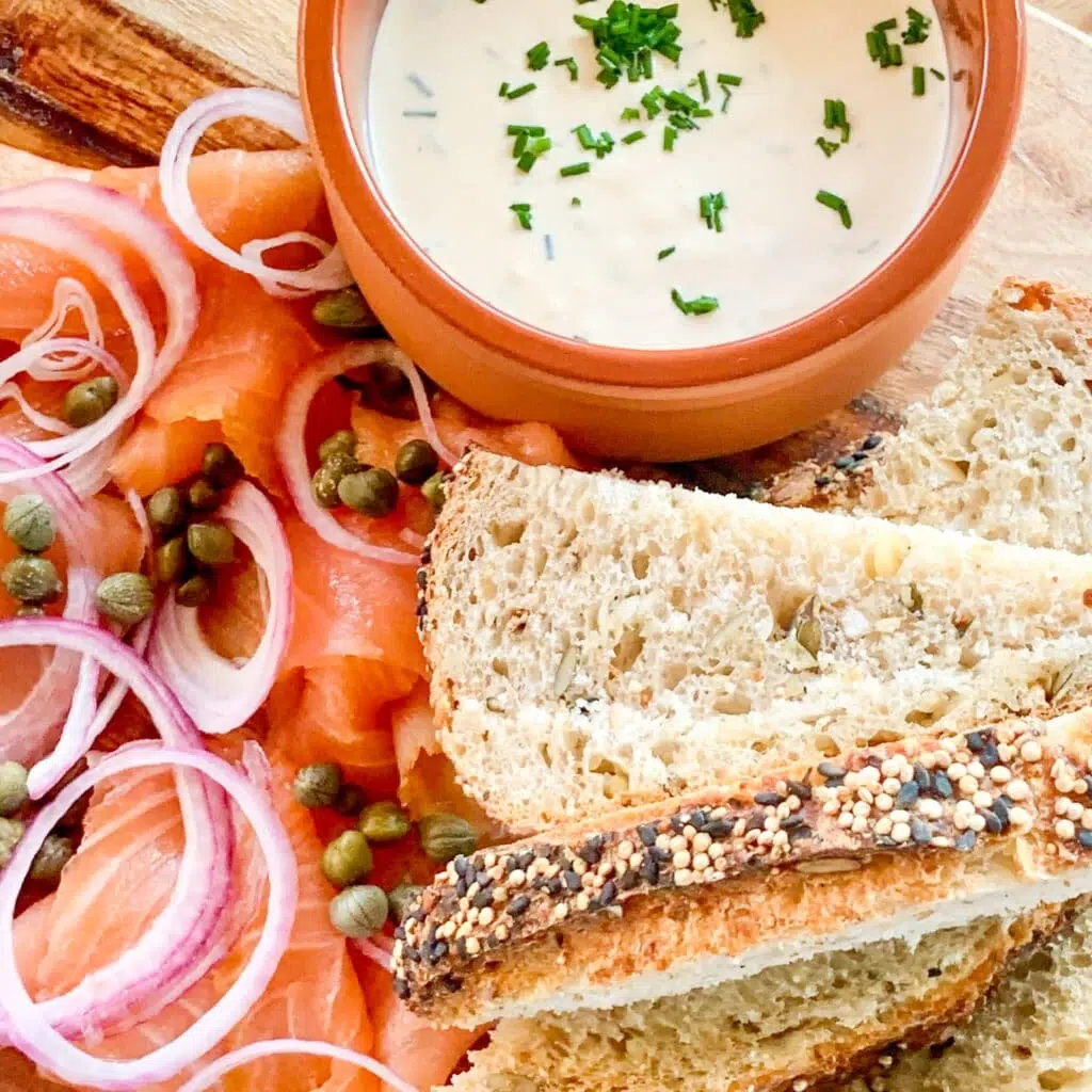 Smoked Salmon with Creamy Chive Spread Recipe